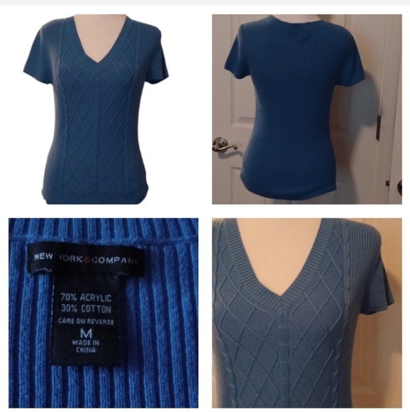 💙🌺New York & Company Blue V-Neck Sweater with Cable Knit Design - Picture 1 of 9